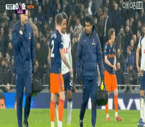 贾非凡制胜,一击,海牛,QianYi,Sports,千亿体育,体育直播,体育赛事,APP下载,官方网地址