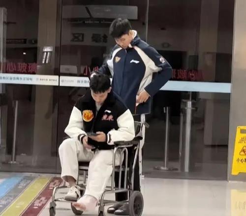 大乐透期号,专家质合分,析推荐,QianYi,Sports,千亿体育,体育直播,体育赛事,APP下载,官方网地址